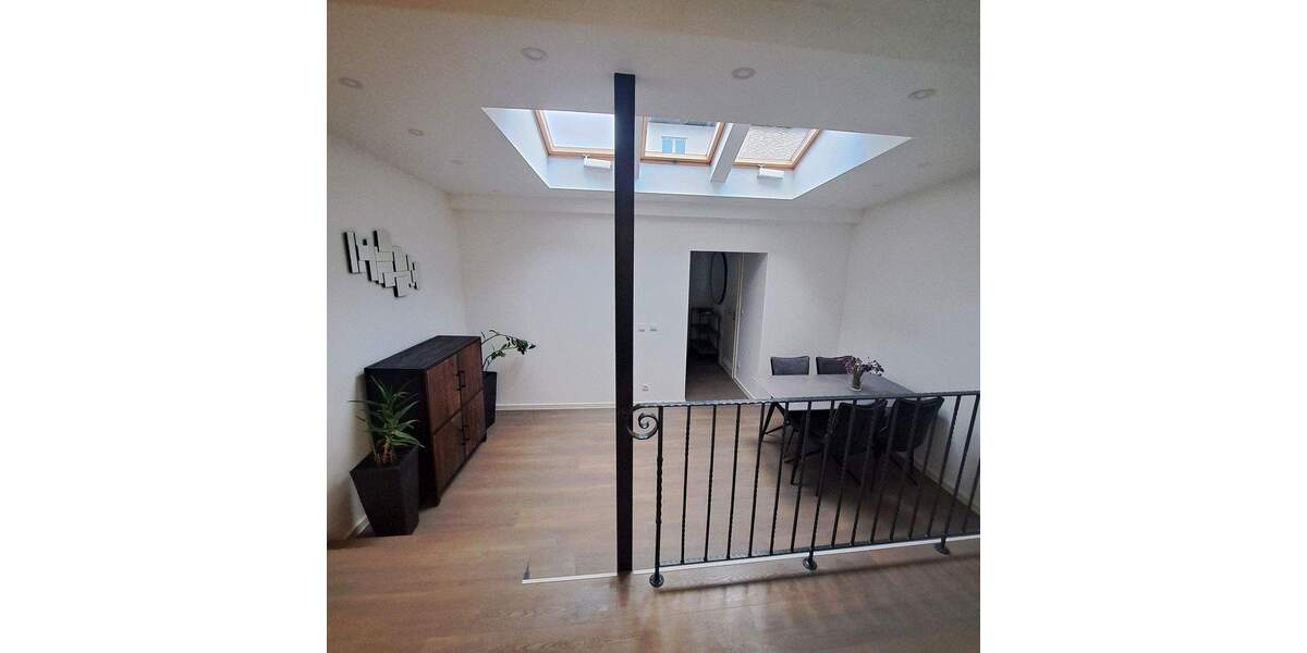 Modernisiertes Zweifamilienhaus 7 zimmer