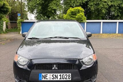 Mitsubishi Colt 130.000 km 1.500 &euro; Kaarst 41564