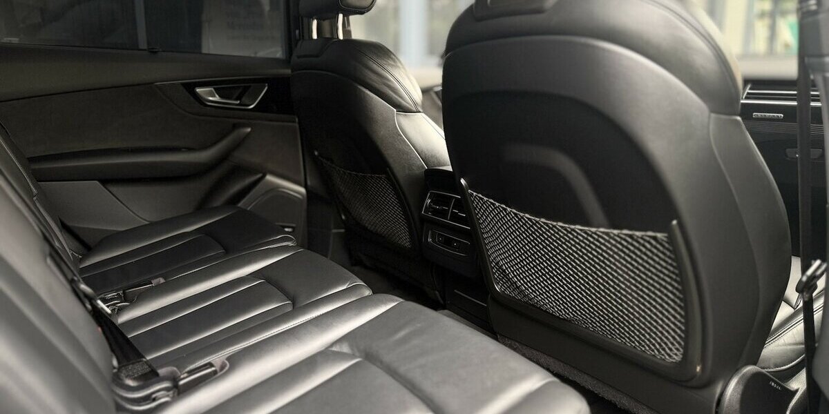 Audi Q7 3.0 TDI e-tron quattro / Panorama / Kamera 179.000 km 30.900 &euro; Mönchengladbach 41066