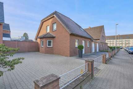 Haus zum Kaufen in Kaarst 899.000 € 219 m² 8 zimmer