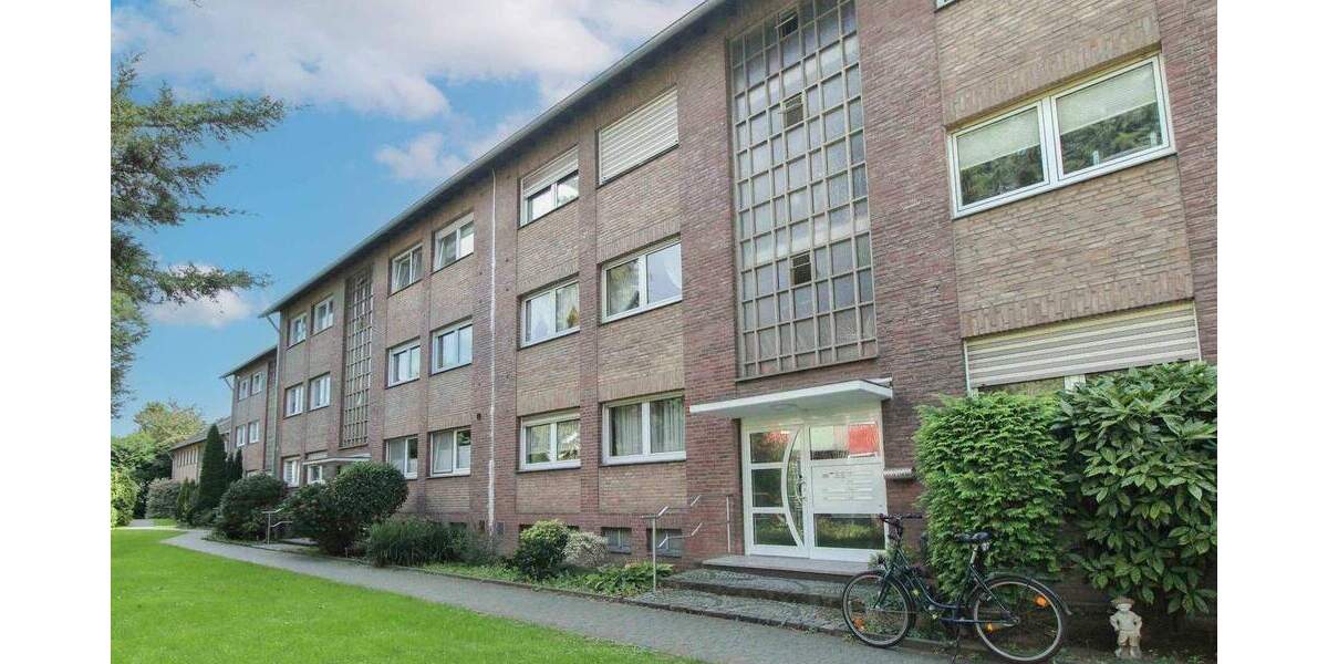 Viel Potenzial: Charmante 3 Zimmerwohnung mit Balkon und eigener Garage in Krefeld - Fischeln 3 zimmer