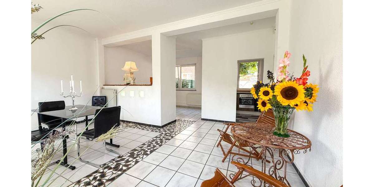 Wohnung zum Kaufen in Tönisvorst Sankt Tönis 249.000 € 105 m² 3.5 zimmer