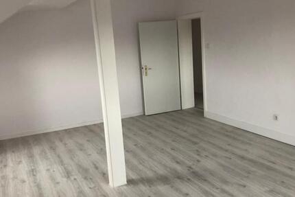 Renovierte 2-Zimmer-Dachgeschosswohnung in Mönchengladbach 2 zimmer