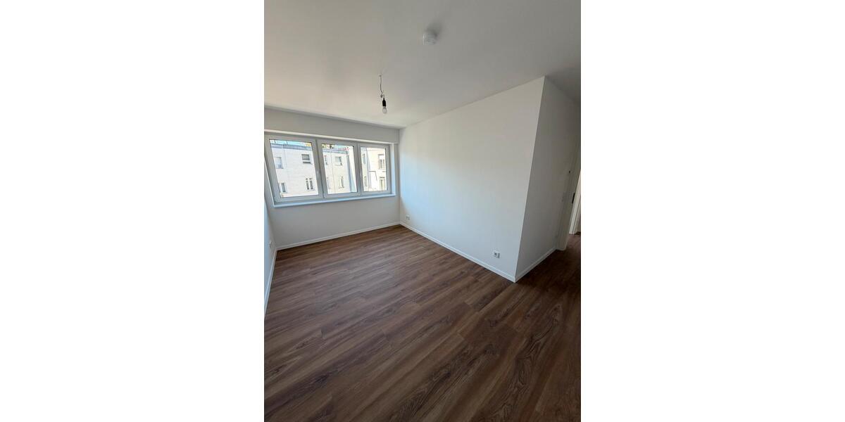 Etagenwohnung Mönchengladbach Süd - 5 Zimmer, 107 m&sup2;, 1.690&euro; | Angebot:26101898