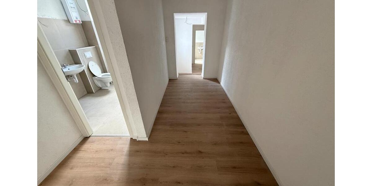 Etagenwohnung Krefeld Cracau - 3 Zimmer, 105 m&sup2;, 1.100&euro; | Angebot:25363571