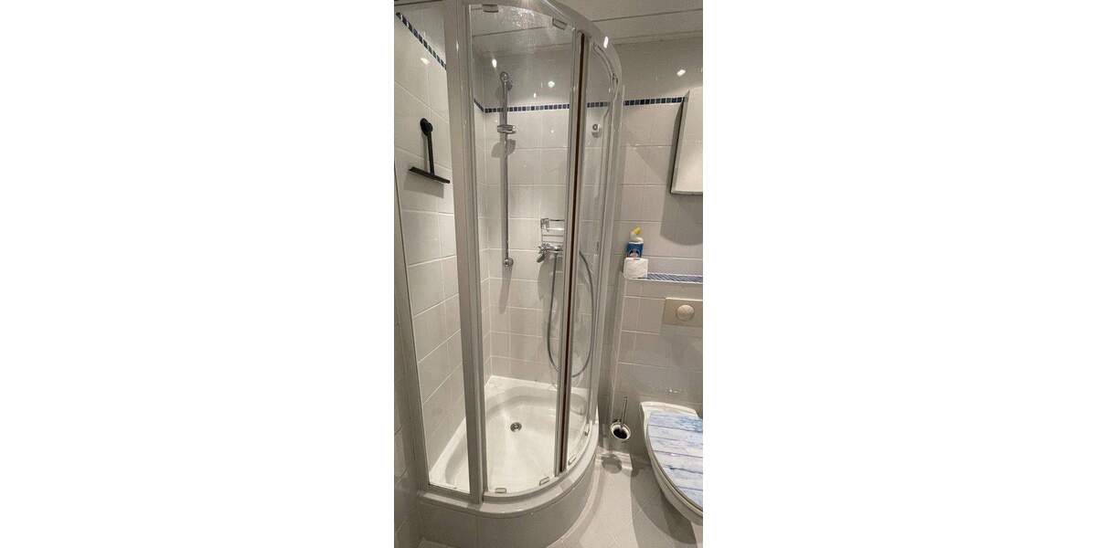 Möblierte Wohnung mit Galerie in einer Top-Lage, Pauschalmiete 4 zimmer