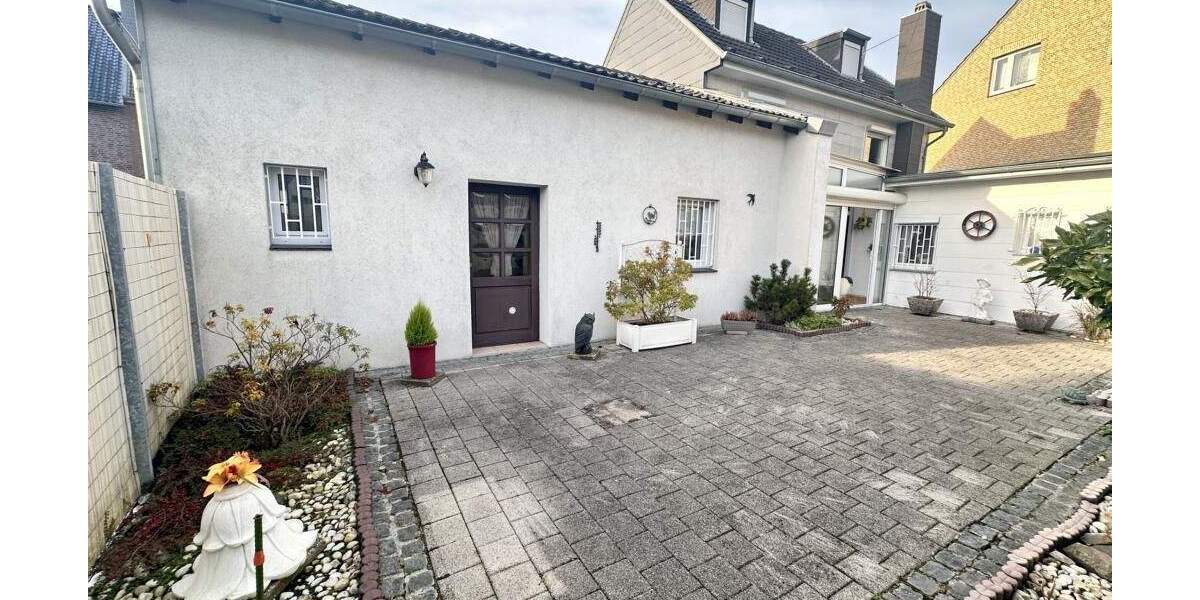 Einfamilienhaus Mönchengladbach Pongs - 6 Zimmer, 155 m&sup2;, 229.000&euro; | Angebot:24778800