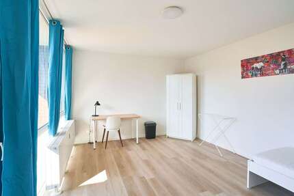 Zimmer Düsseldorf Wersten - 629&euro; | Angebot:26815730