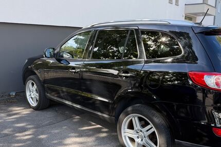 Hyundai SANTA FE 175.000 km 6.500 € Solingen 42699