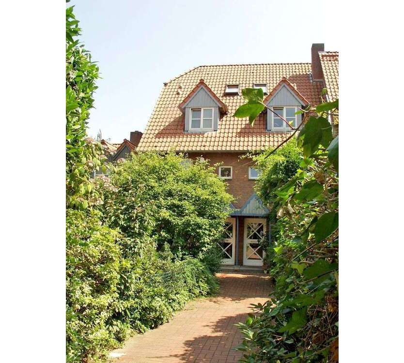 Haus zum Kaufen in Düsseldorf 2.140.000 € 318 m²