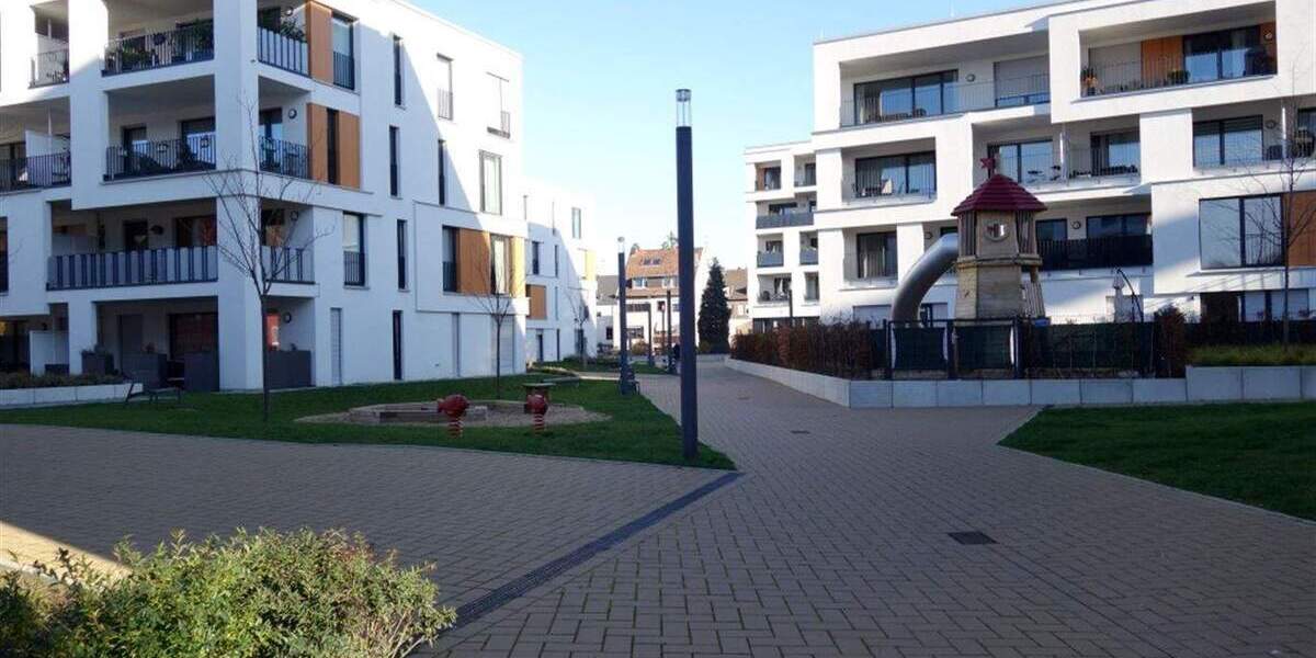 Moderne 3 Zimmer Wohnung mit EBK, Sonnenterrasse, Fernblick. Frisch renoviert. 3 zimmer