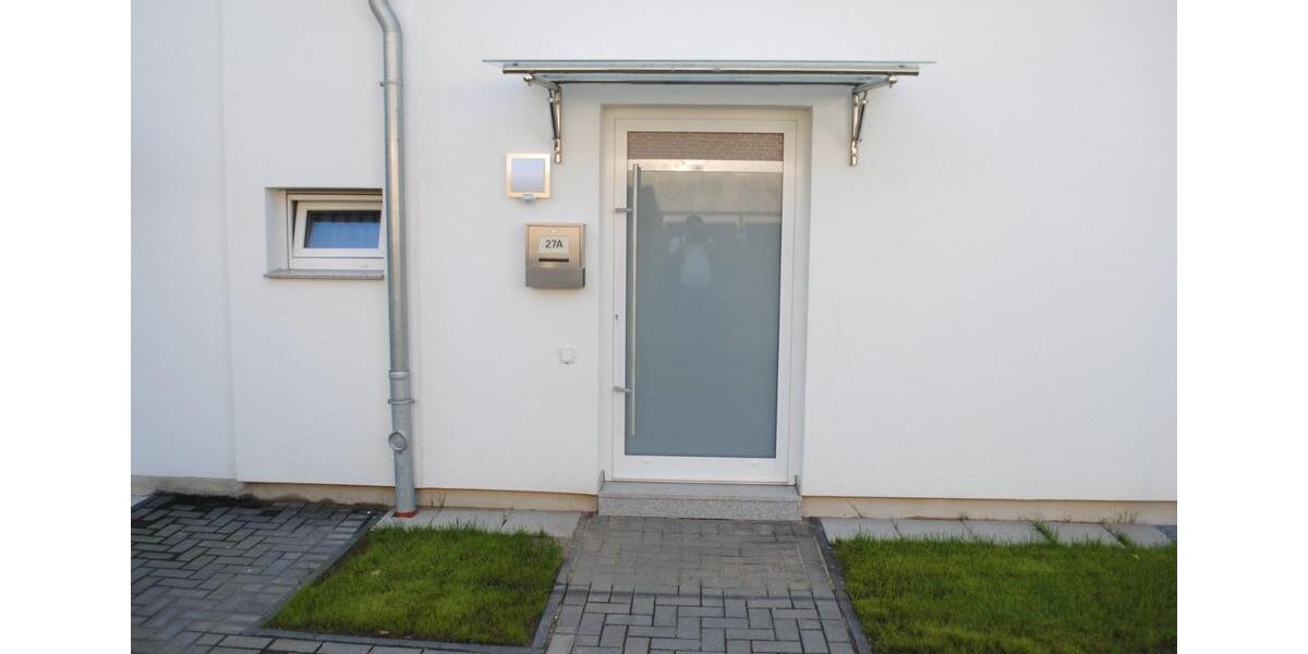 Erdgeschoss-Gartenwohnung im Bungalow-Stil mit privatem Eingang 3 zimmer