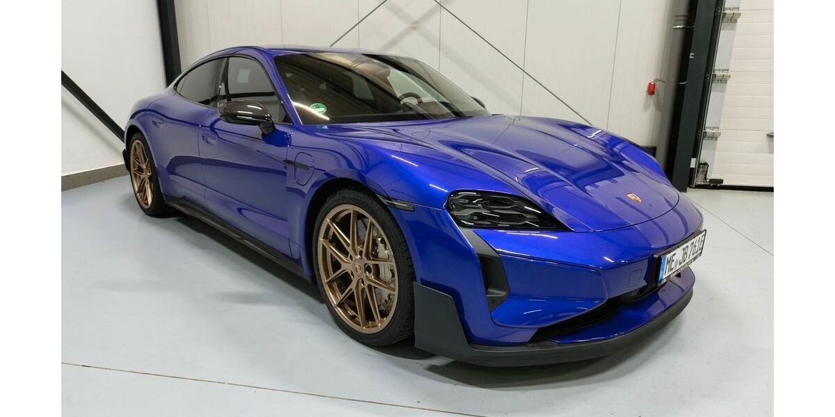 Porsche Taycan 9.950 km 189.889 &euro; Haan 42781