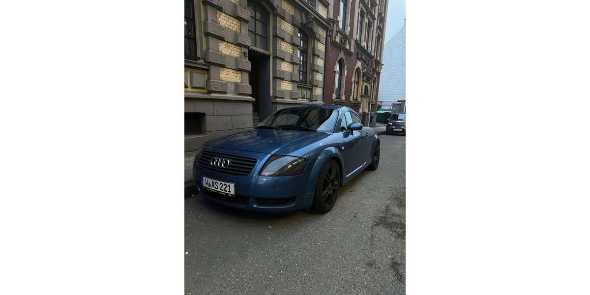 Audi TT 322.000 km 3.100 &euro; Solingen 42651