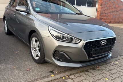 Hyundai i30 60.000 km 13.400 &euro; Grevenbroich 41515