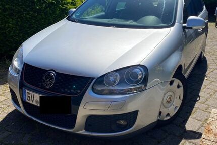 VW Golf 199.200 km 2.400 &euro; Rommerskirchen 41569