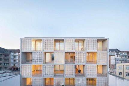 Wohnung Düsseldorf Friedrichstadt - 2 Zimmer, 93 m&sup2;, 1.674&euro; | Angebot:25590400