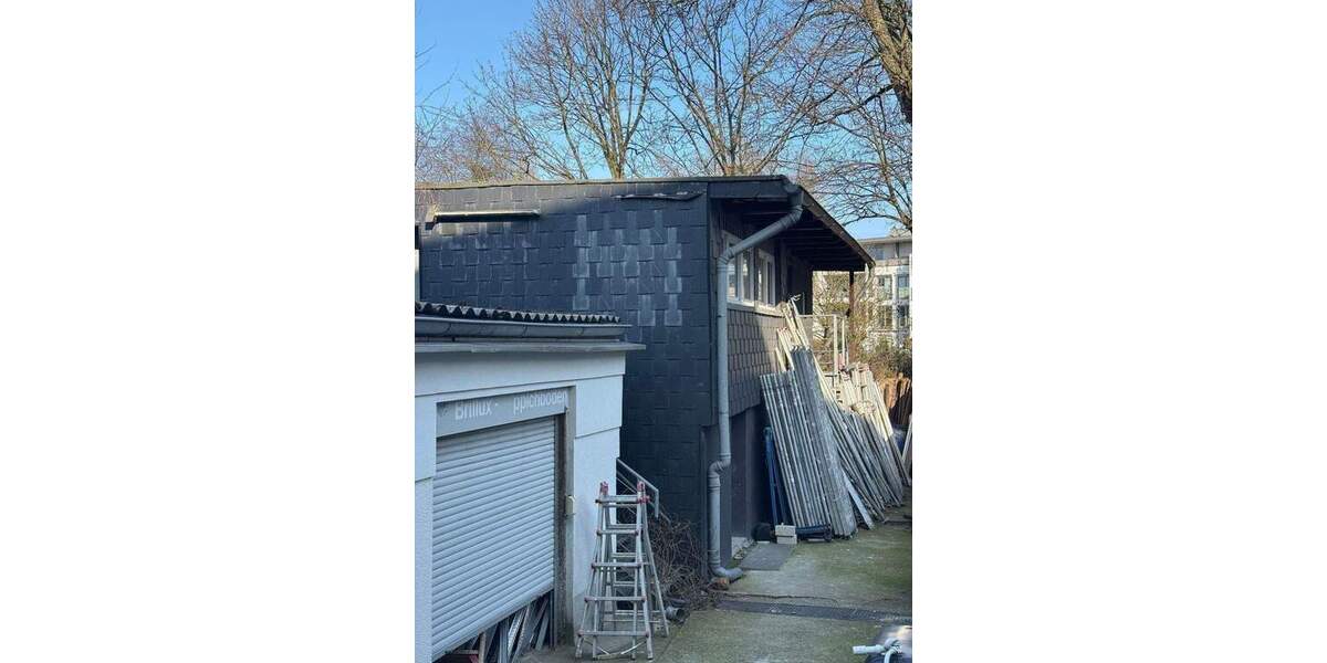 Mehrfamilienhaus mit Gewerbeeinheit im Hof am Innenhafen 1 zimmer