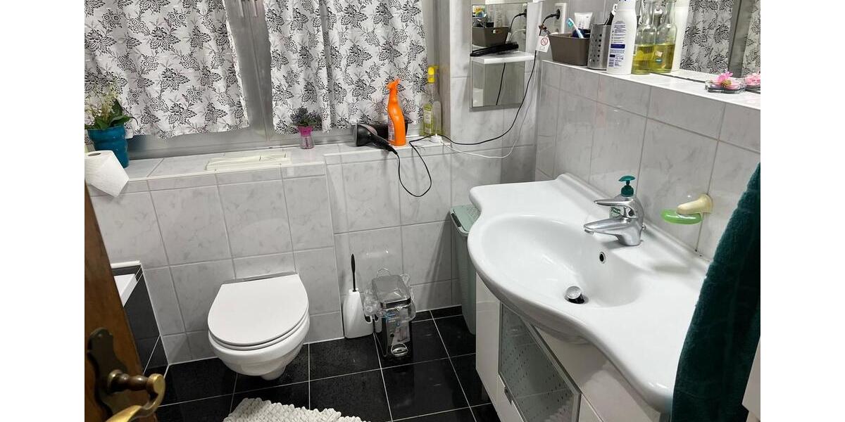 Einfamilienhaus Neuss Erfttal - 3 Zimmer, 160 m&sup2;, 2.300&euro; | Angebot:26121768