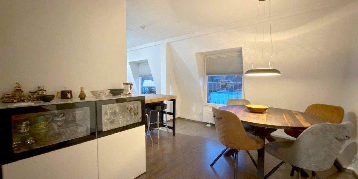 Etagenwohnung Oberhausen Altstadt-Mitte - 3 Zimmer, 113 m&sup2;, 945&euro; | Angebot:25250361