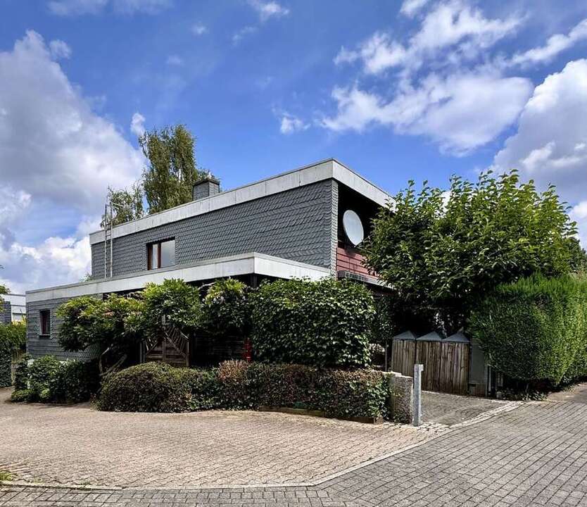 Haus zum Kaufen in Haan 545.000 € 155.99 m²