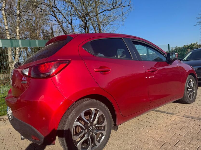 Mazda 2 151.432 km 6.900 € Wuppertal 42389