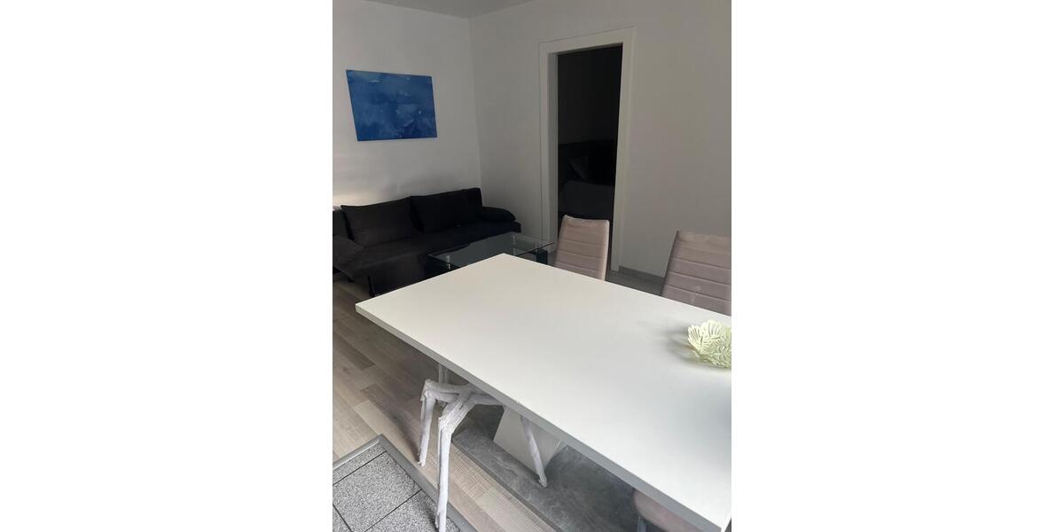 D-Zoo, attraktive möbl. 2 Zi. ETW, ruhig und Zentral , ca. 40qm Wfl., 8qm Nfl. im Keller zimmer