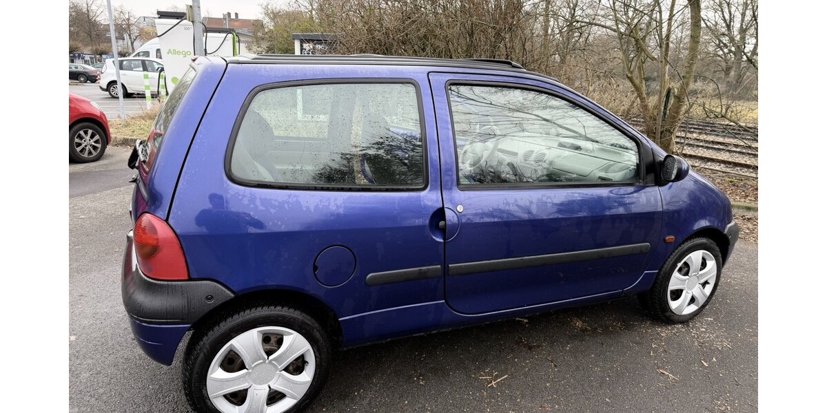 Renault Twingo 140.468 km 1.699 &euro; Krefeld 47798