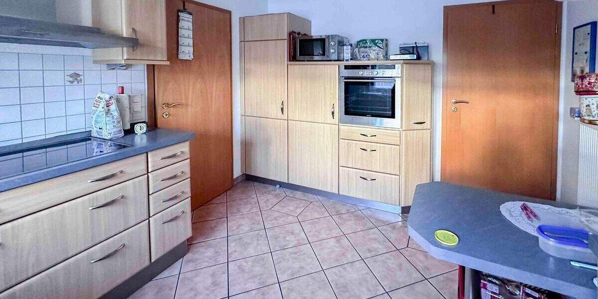 Stilvolles Familiendomizil in begehrter Feldrandlage mit Garage in Wuppertal 5 zimmer