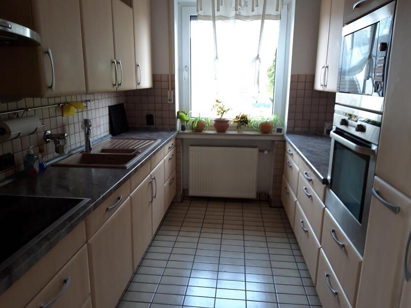 Gepflegte 3-Zimmerwohnung - Bettrath inkl. Balkon, Garage, EBK.