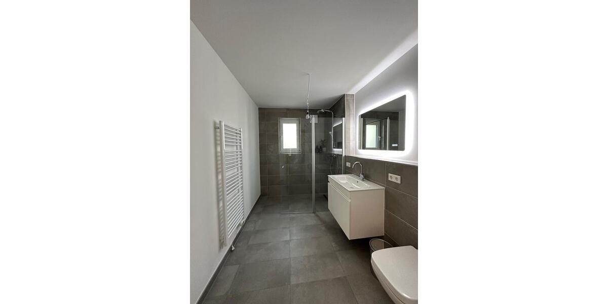 Neubauwohnung 100 qm 3Zi mit großem Balkon in Solingen-Höhscheid 3 zimmer