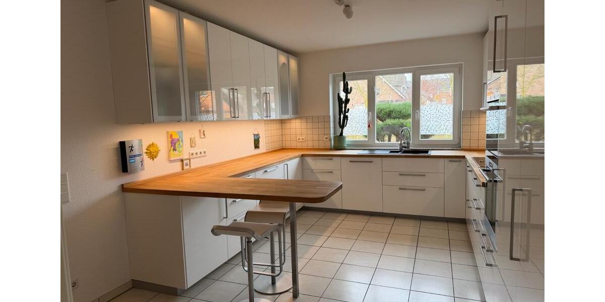 Einfamilienhaus Willich - 7 Zimmer, 199 m&sup2;, 2.250&euro; | Angebot:25268693