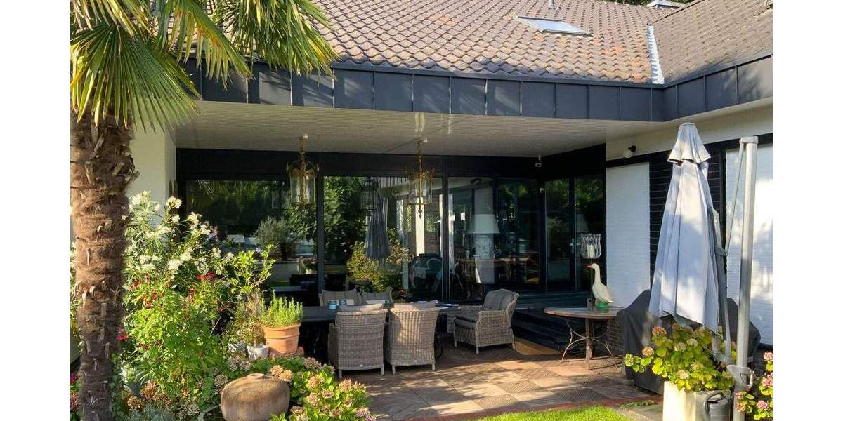 Luxuriöses Einfamilienhaus mit außergewöhnlichem Raumkonzept in Bestlage von Neuss-Selikum 9 zimmer