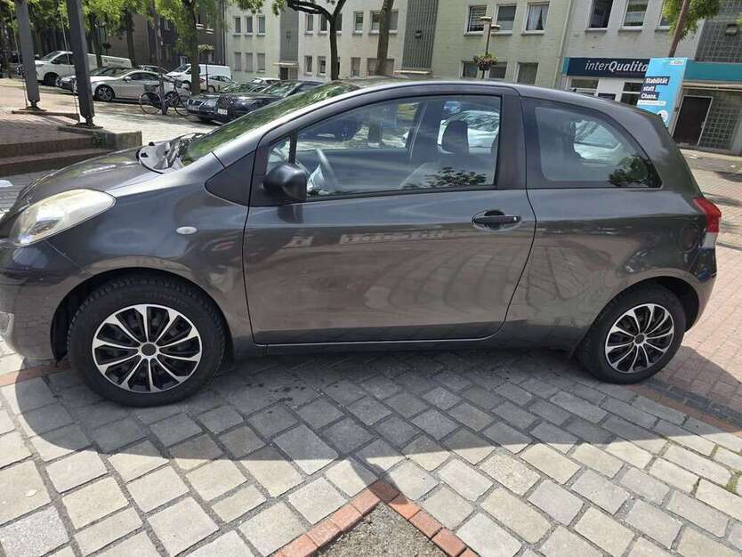 Yaris