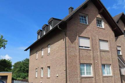 Wohnung Dormagen Delhoven - 800&euro; | Angebot:26879056