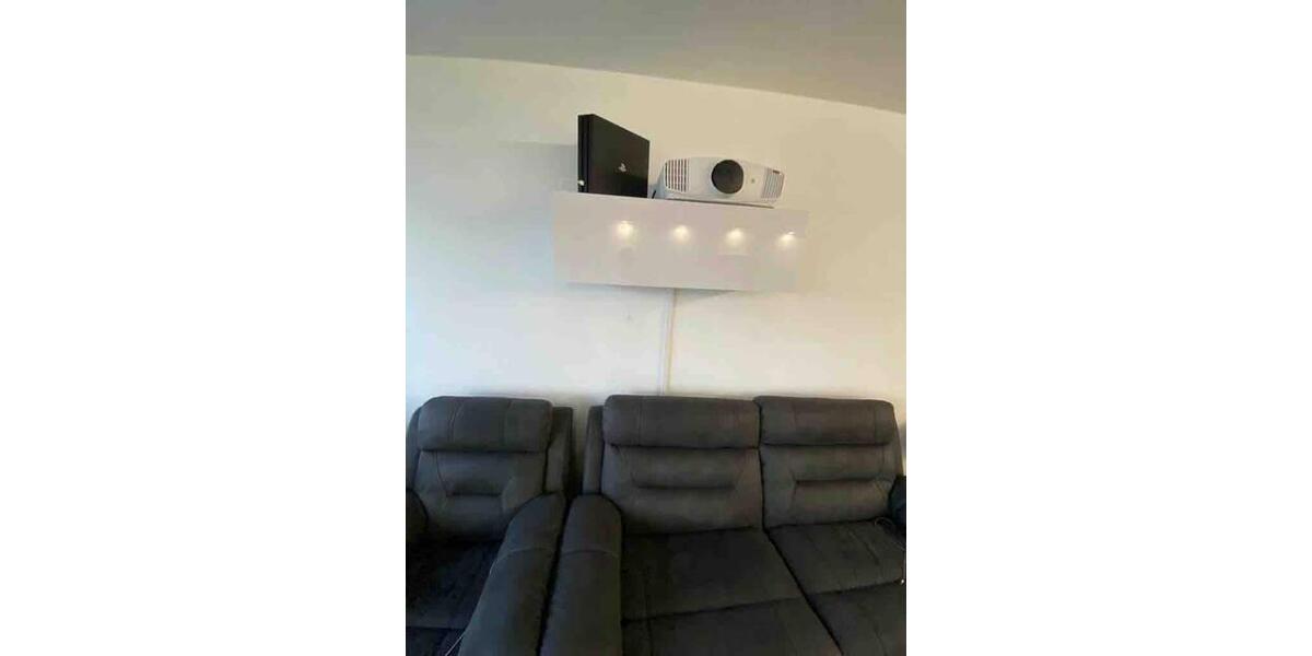 Etagenwohnung Neuss - 2 Zimmer, 70 m&sup2;, 1.300&euro; | Angebot:26424588