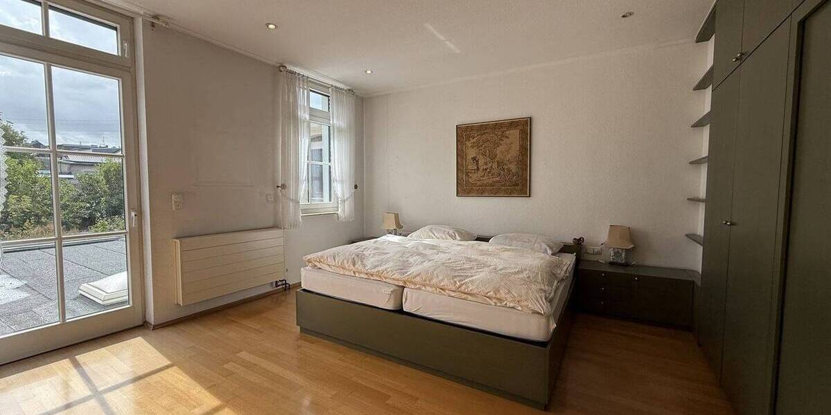 Reihenmittelhaus Mönchengladbach Rheydt - 5 Zimmer, 200 m&sup2;, 379.000&euro; | Angebot:24050571