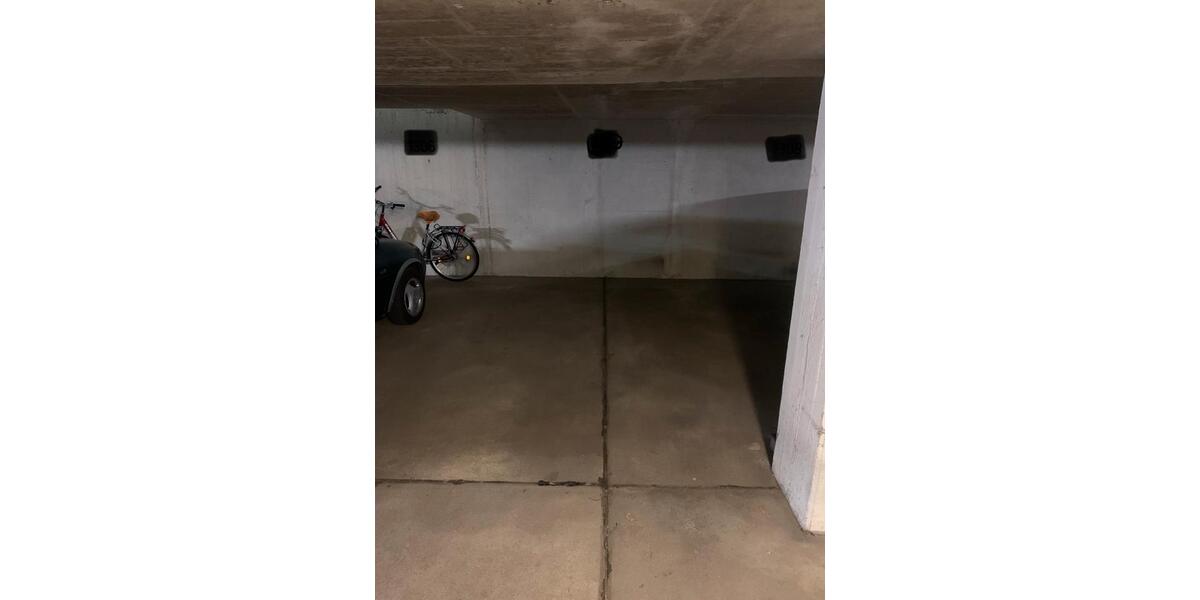 Garagen / Stellplätze Düsseldorf Stadtbezirk 9 - 100&euro; | Angebot:26702814