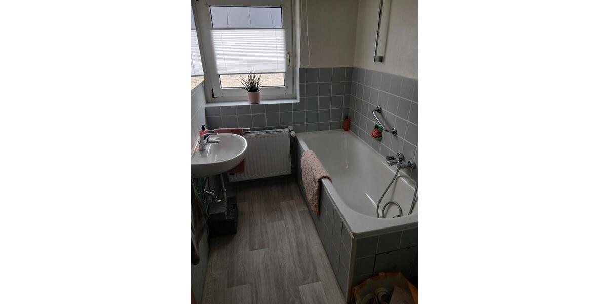 Etagenwohnung Dormagen Broich - 2 Zimmer, 60 m&sup2;, 470&euro; | Angebot:25792074