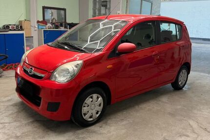 Daihatsu Cuore 146.000 km 1.499 &euro; Duisburg 47198