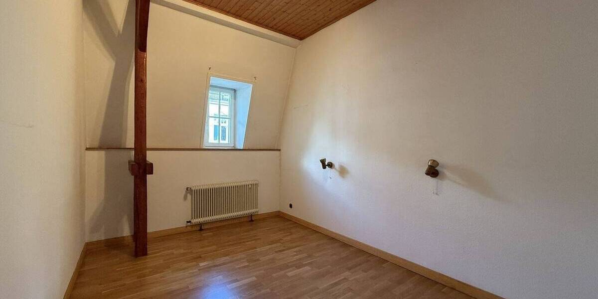 Reihenmittelhaus Mönchengladbach Rheydt - 5 Zimmer, 200 m&sup2;, 379.000&euro; | Angebot:24050571
