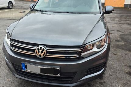 VW Tiguan 83.000 km 12.400 &euro; Dormagen 41540