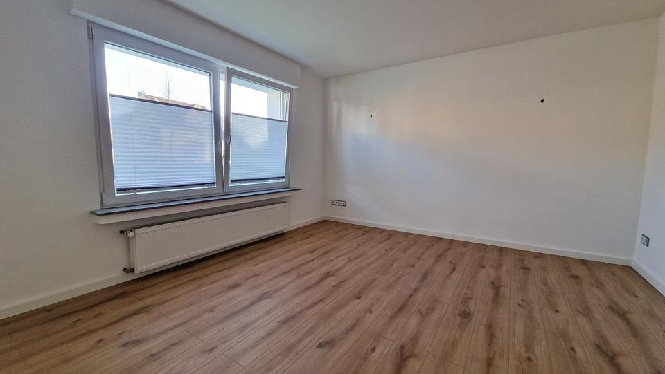 Hochwertige Erdgeschosswohnung mit Garten & beheizbarem Pool 3 zimmer