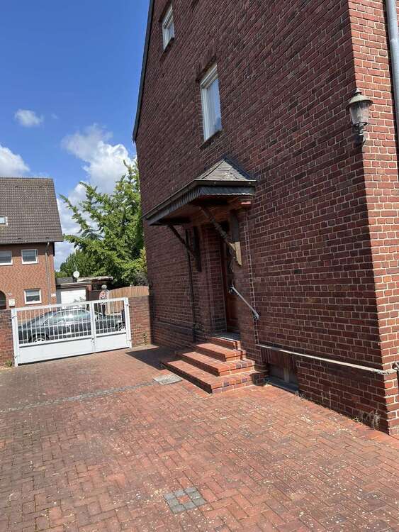Haus zum Kaufen in Neuss 575.000 € 170 m²