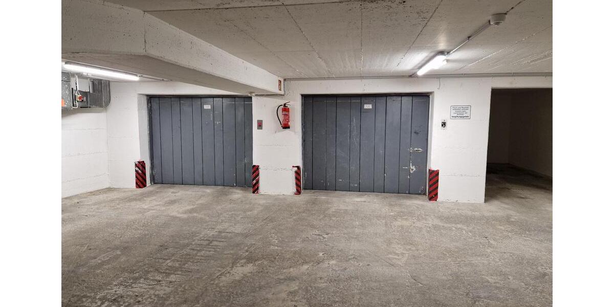 Garagen / Stellplätze Düsseldorf Derendorf - 100&euro; | Angebot:26339228