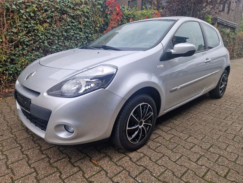 Renault Clio 133.562 km 3.450 € Oberhausen 46149