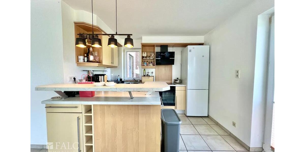 Möblierte Maisonette-Wohnung mit Balkon & TG in Düsseldorf-Unterrath 3 zimmer