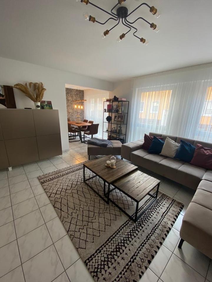 Moderne 3,5 Zimmer Wohnung mit Terrasse in zentraler Lage
