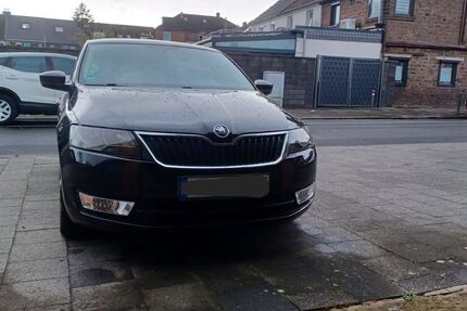 Skoda Rapid 155.800 km 5.800 &euro; Neuss 41462