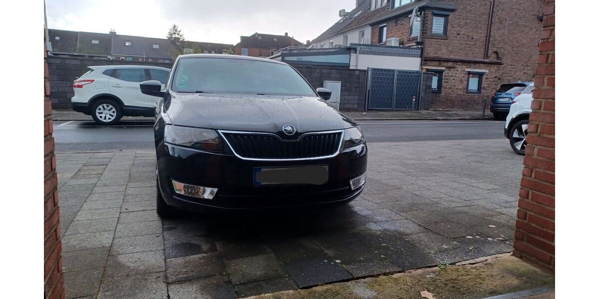 Skoda Rapid 155.800 km 5.850 &euro; Neuss 41462